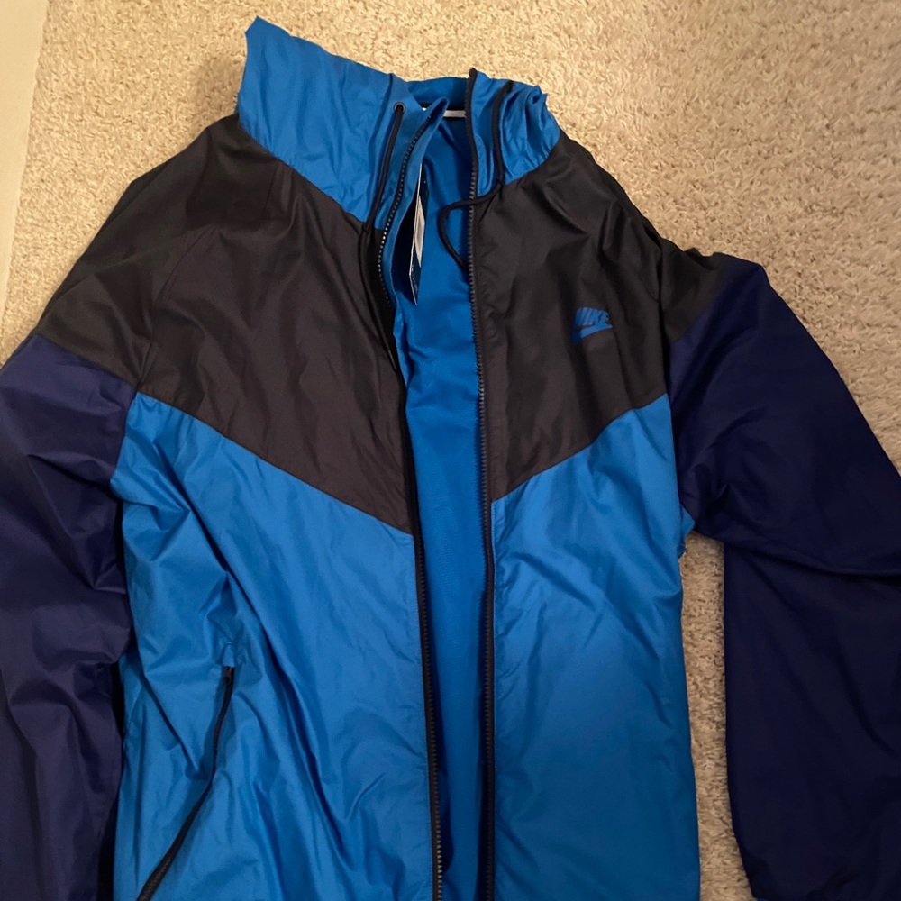 Nike windbreaker